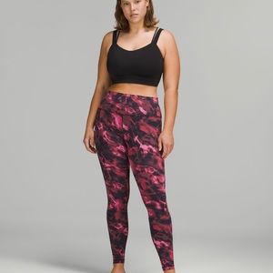 NWT Lululemon Aling HR Pant 28” Accidentally detach the tag when pull out.